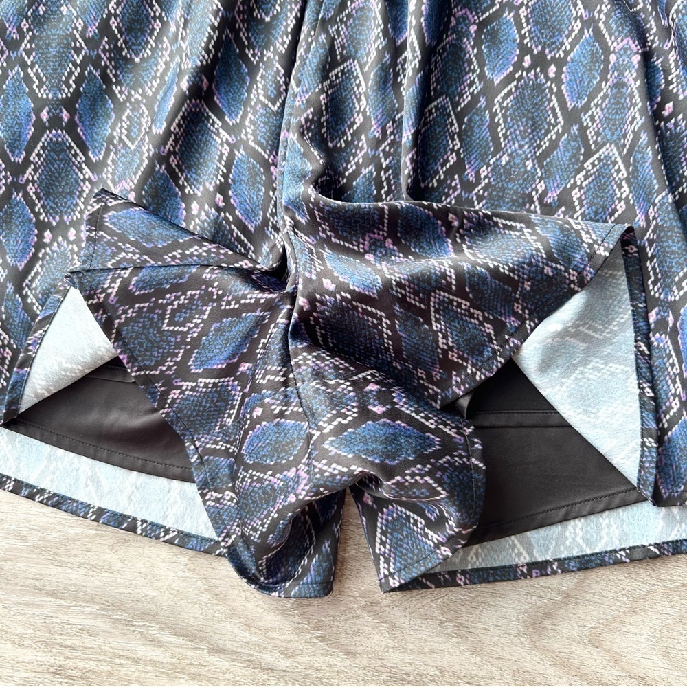 Guess by Marciano Python print romper - Picture 11 of 16